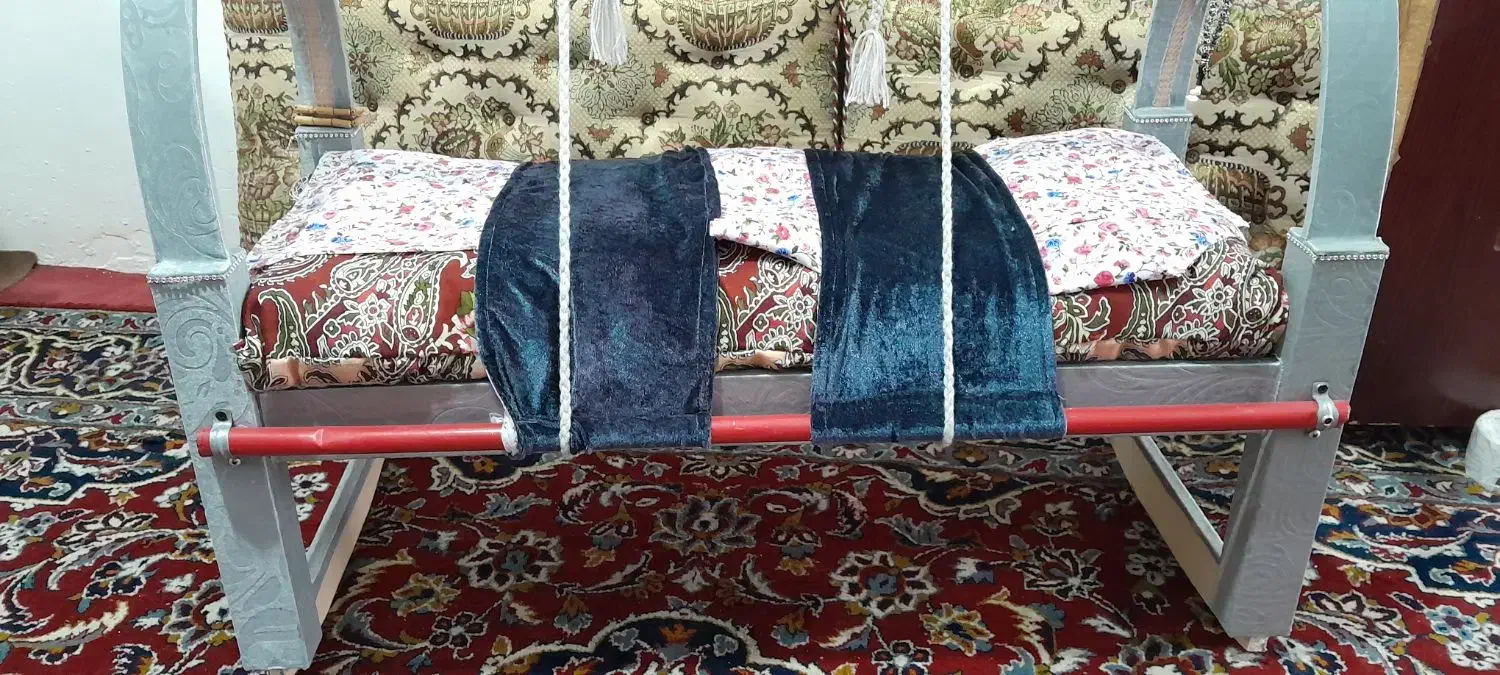 گهواره نوزاد سنتی(بشکه)|تخت و سرویس خواب|سنندج, |دیوار