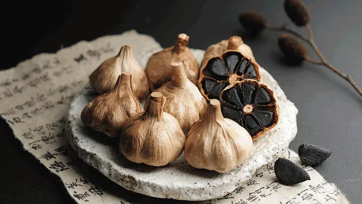 سیر سیاه|خوردنی و آشامیدنی|رشت, چله خانه|دیوار