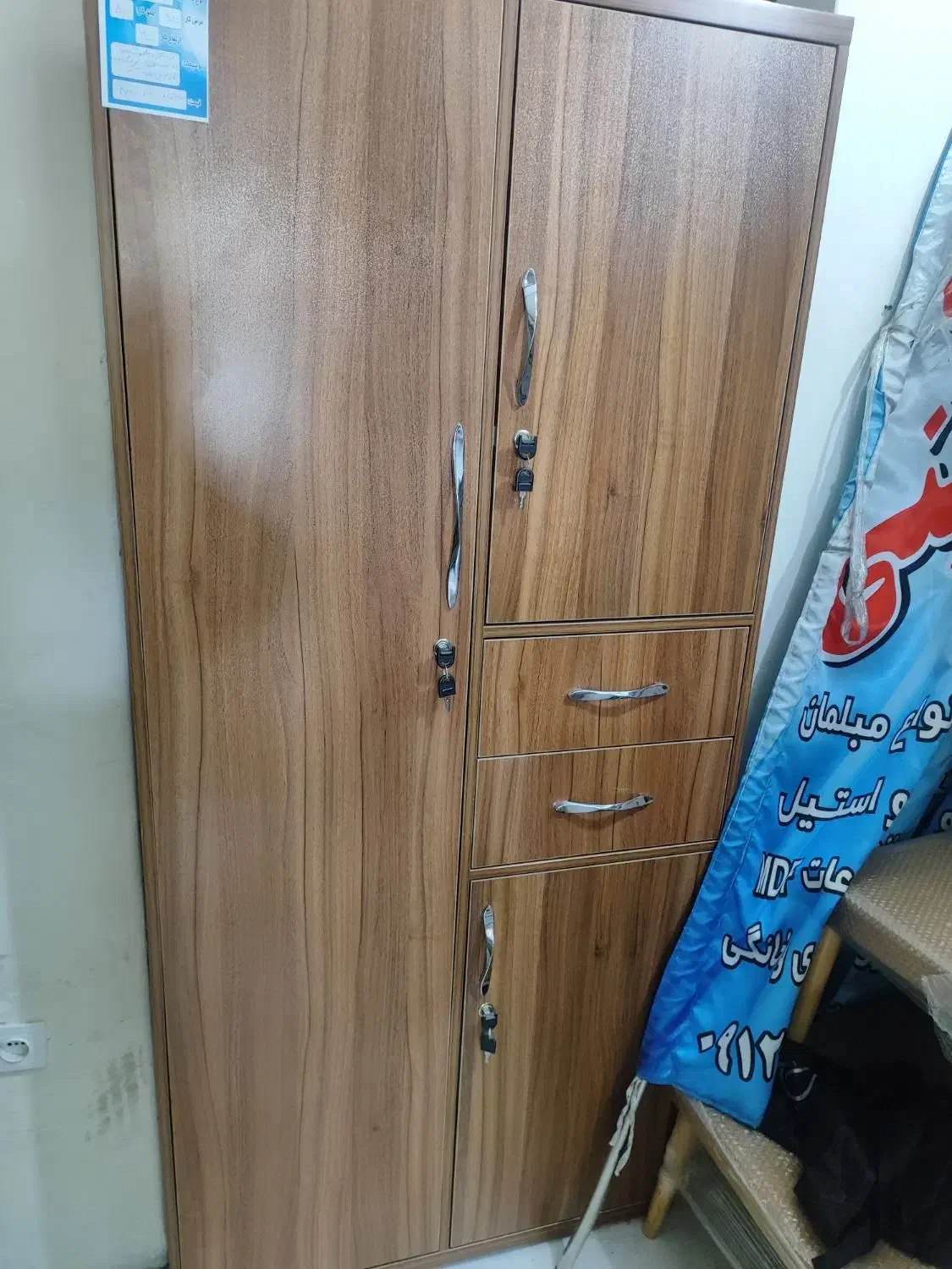 به دلیل جابجای تمام اجناس کف مغازه زیر قیمت بازار|جاکفشی، کمد، دراور|تهران, انبار نفت|دیوار