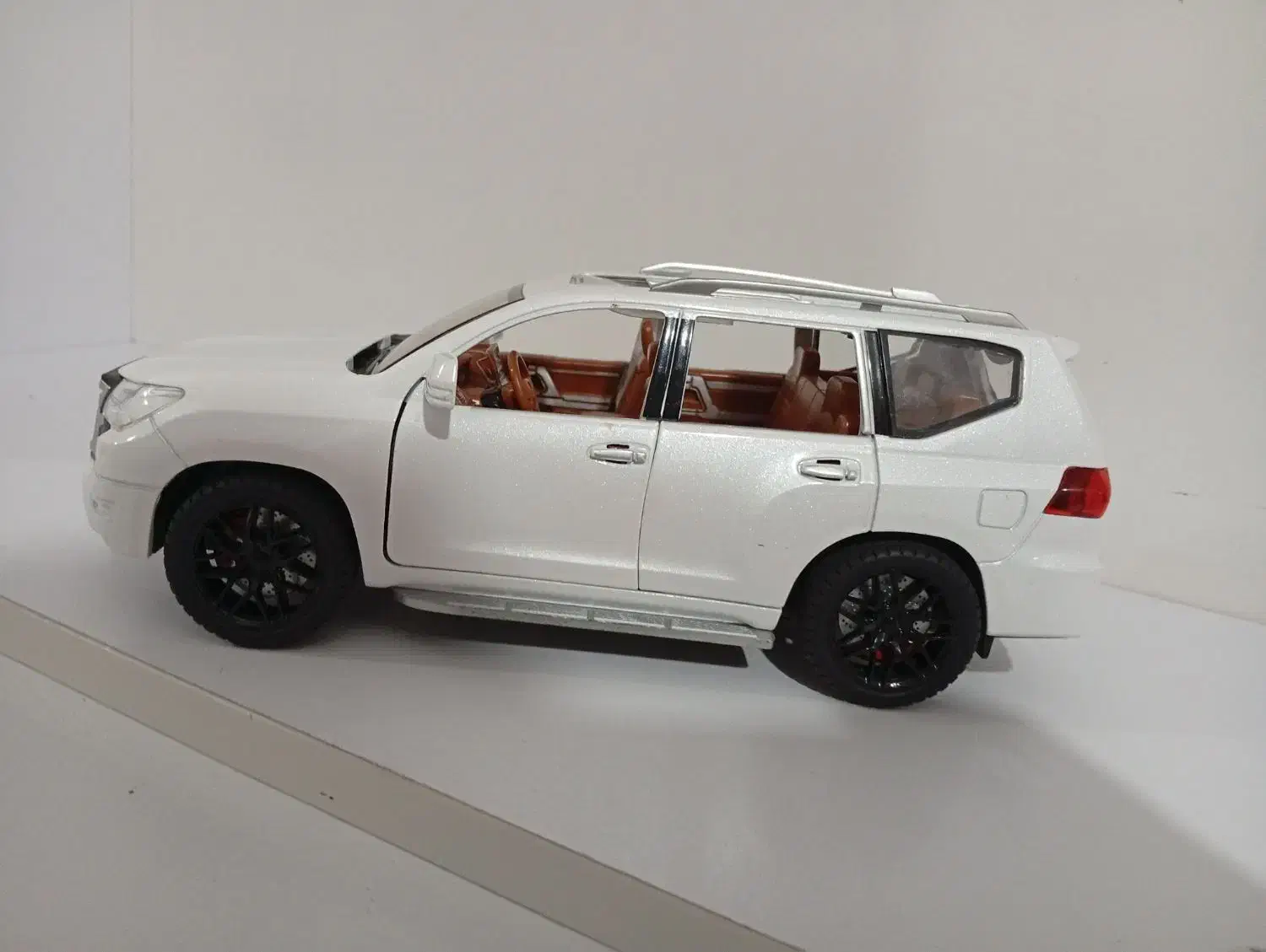 ماشین تویوتا|اسباببازی|صالح آباد, |دیوار