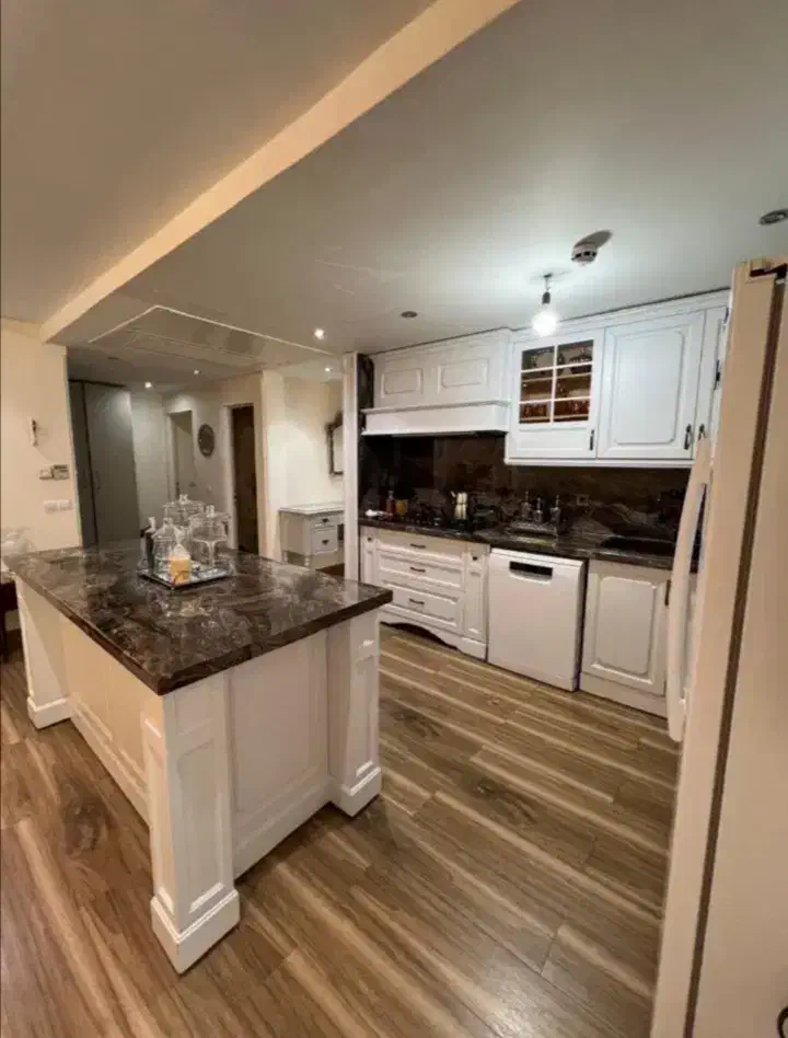 واحد 128 متری 3 خواب 4 قدمی دریاچه