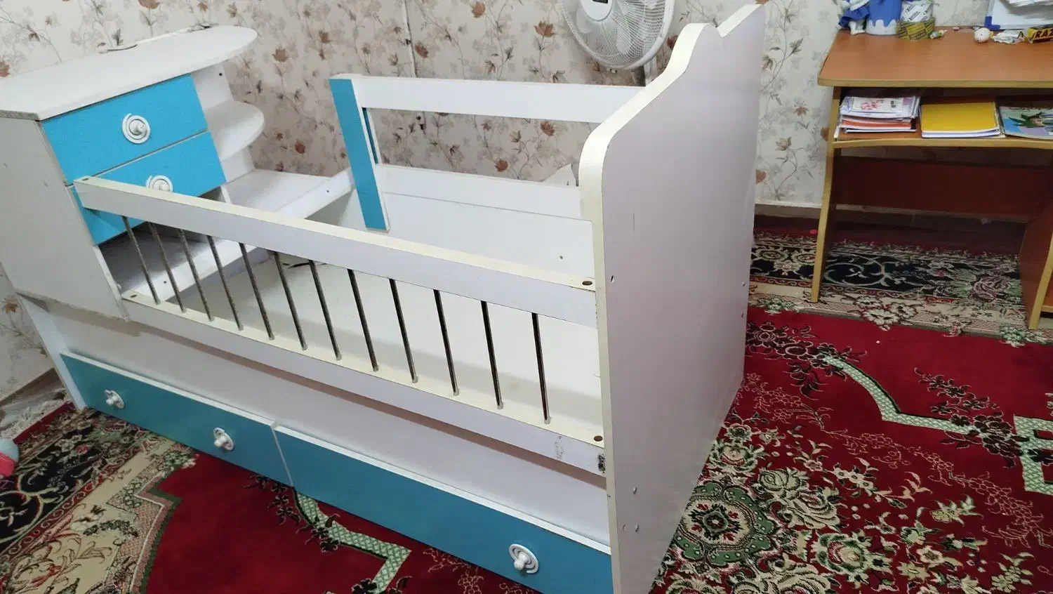 تخت کودک و نوجوان|تخت و صندلی بچه|تربتحیدریه, چهارراه خواف|دیوار