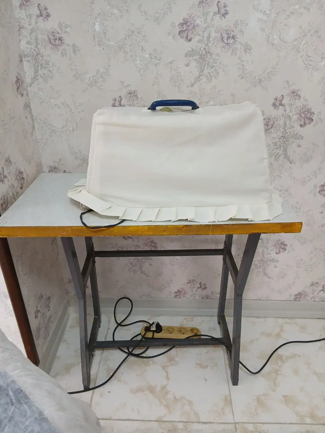 چرخ خیاطی سینگر برقی|چرخ خیاطی و ریسندگی|صفادشت, |دیوار