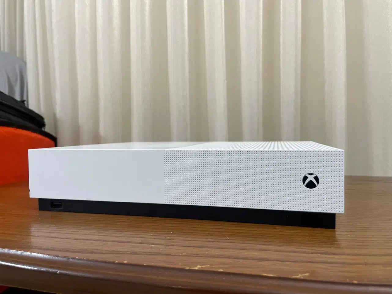 Xbox One S 1ترابایت|کنسول، بازی ویدئویی و آنلاین|مشهد, رضاشهر|دیوار