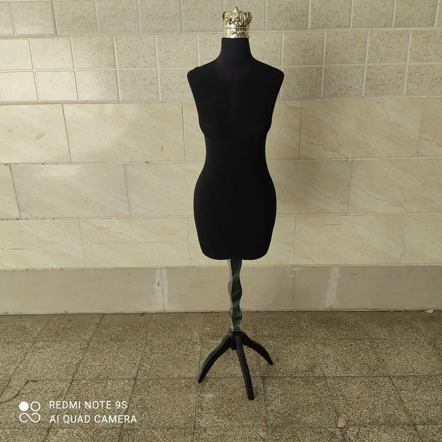 وسایل راه اندازی فروشگاه لباس زیر|فروشگاه و مغازه|الوند, |دیوار