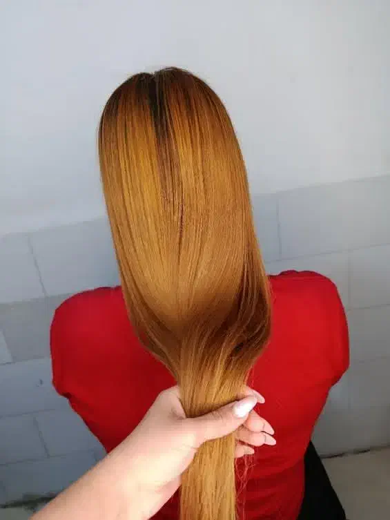 کراتین کاشت ناخن کاشت مژه میکاپ بافت موخوره گیری|خدمات آرایشگری و زیبایی|بم, |دیوار