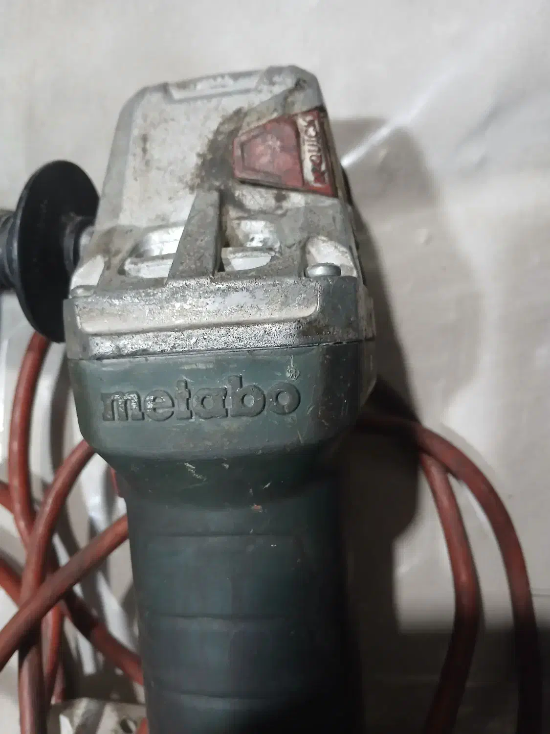 مینی سنگ متابو|ابزارآلات|ری, علایین|دیوار