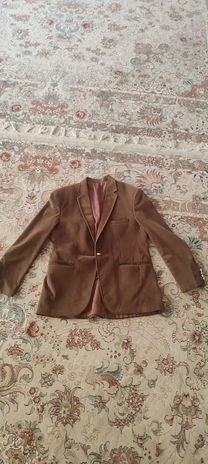 دوعدد کت مخمل تک|لباس|نورآباد, |دیوار