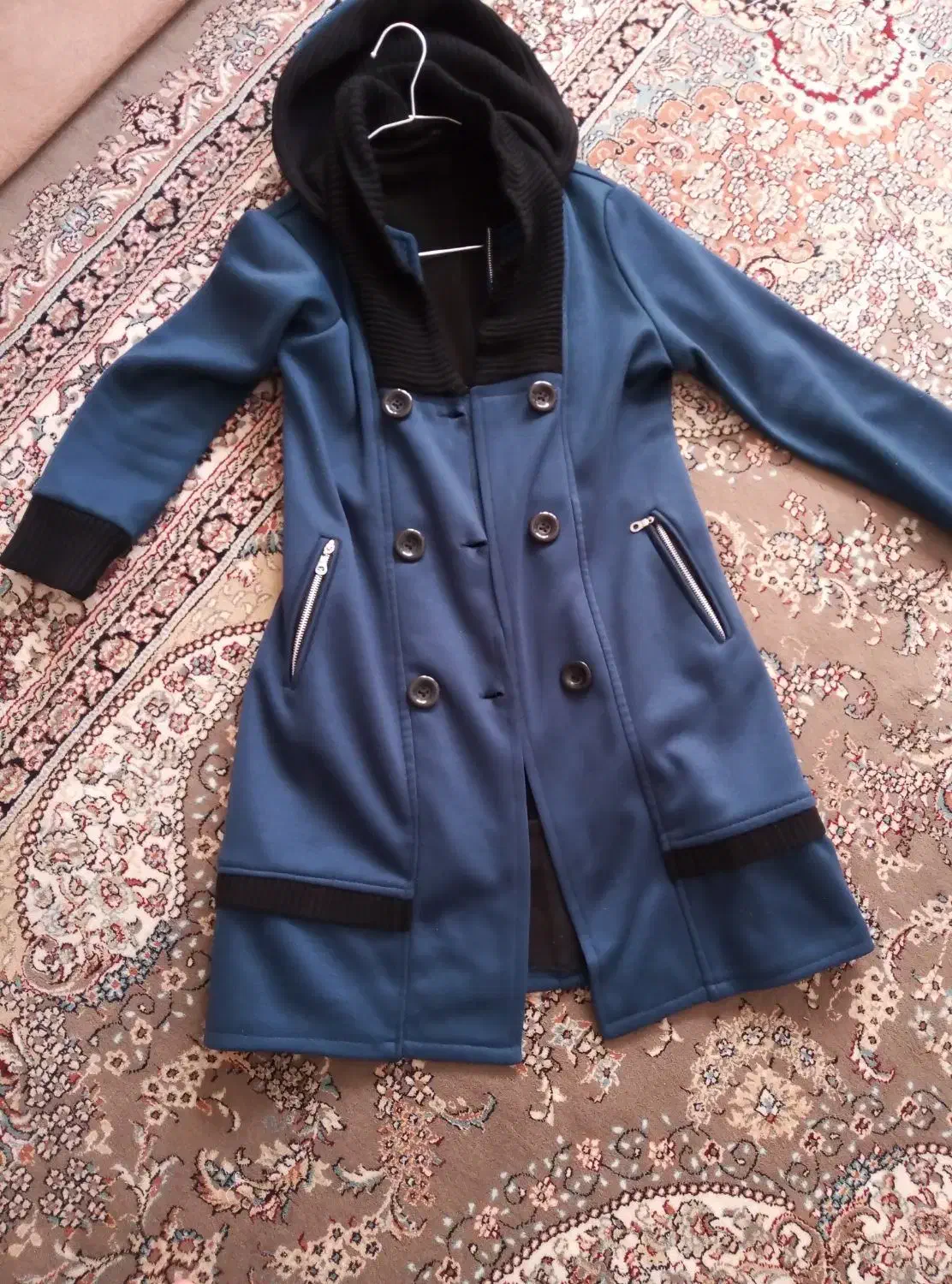 تعداد زیادی لباس|لباس|سنندج, |دیوار