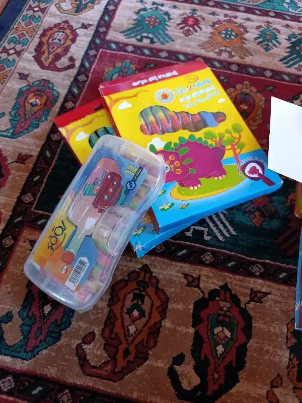 رنگ انگشتی و مدادشمعی|لوازم التحریر|بندر انزلی, نیمه شعبان|دیوار