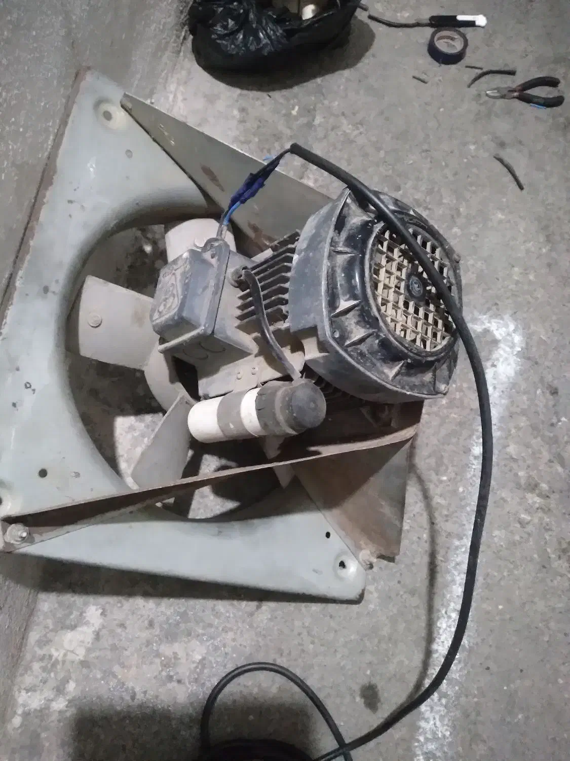 هواکش  فن|پنکه و تصفیهکنندهٔ هوا|رشت, سلیمانداراب|دیوار