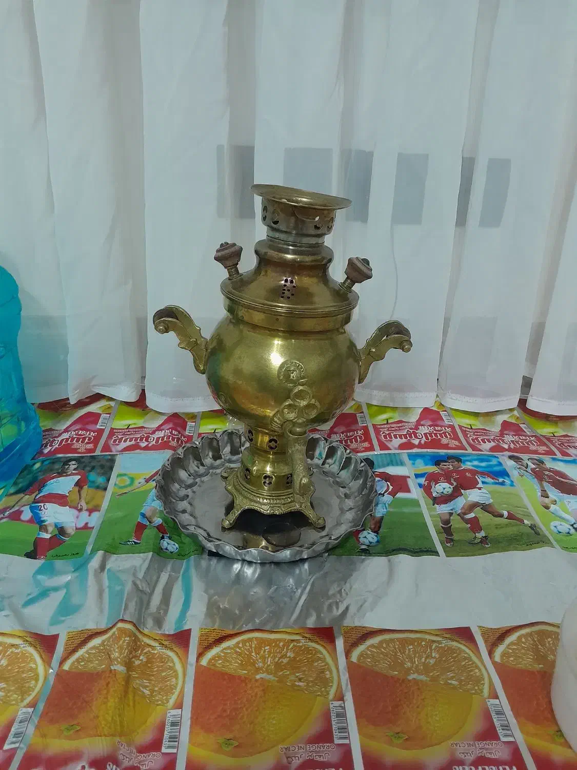 سماور عتیقه . ایوان|سماور، چای‌ساز، قهوه‌ساز|ایوان, |دیوار