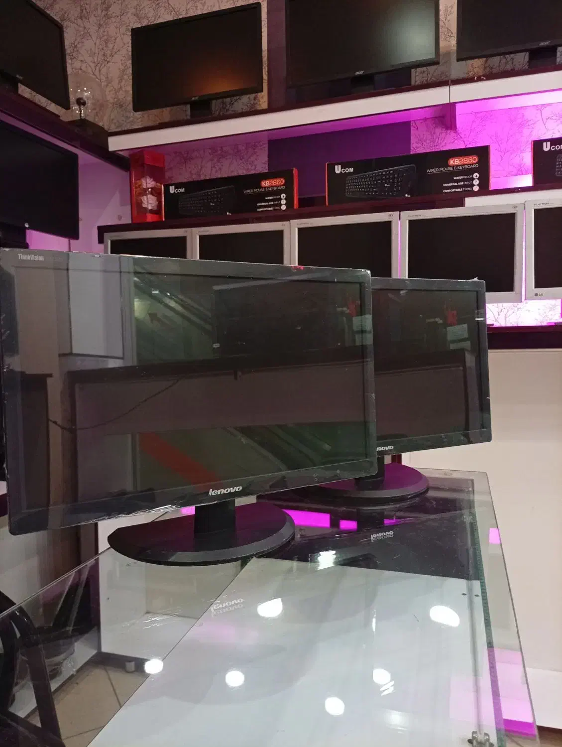 مانیتور۲۲ اینچ با کیفیت|قطعات و لوازم جانبی رایانه|کرج, کمال‌شهر|دیوار