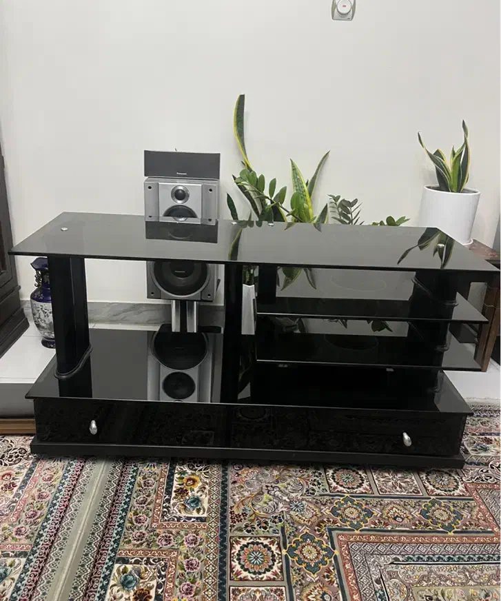 میز تلویزیون کاملا سالم|میز تلویزیون|رشت, خبرنگار|دیوار