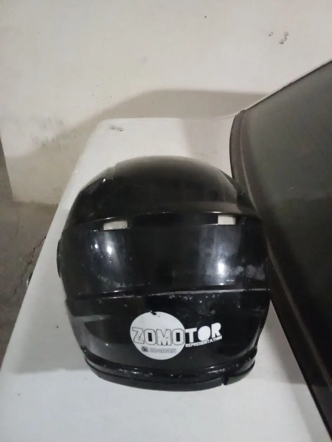 کلاه سالم بدون شکستگی|لباس|رودهن, |دیوار