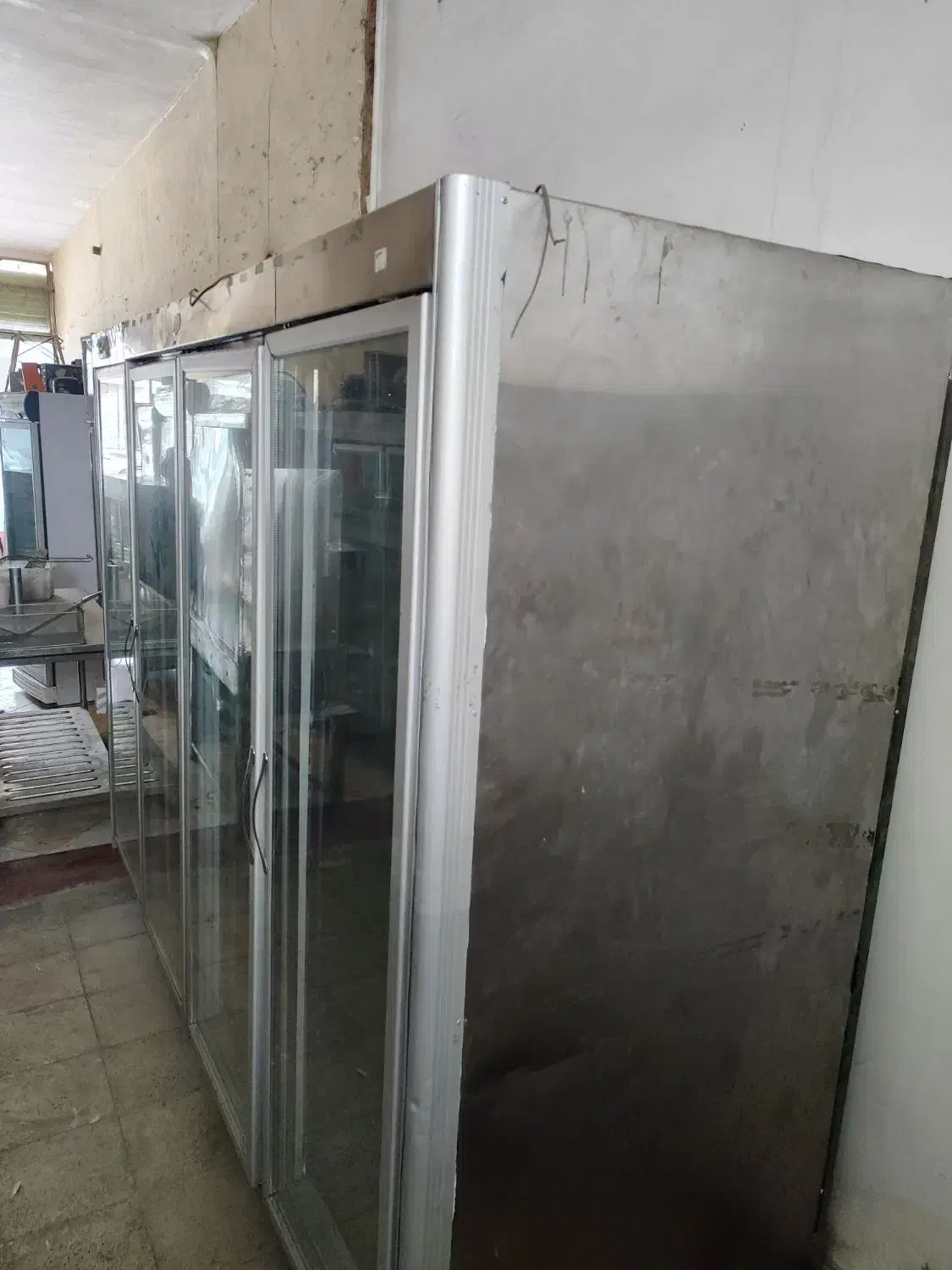 یخچال ۲/۵متری چاهار در|فروشگاه و مغازه|نسیم‌شهر, |دیوار