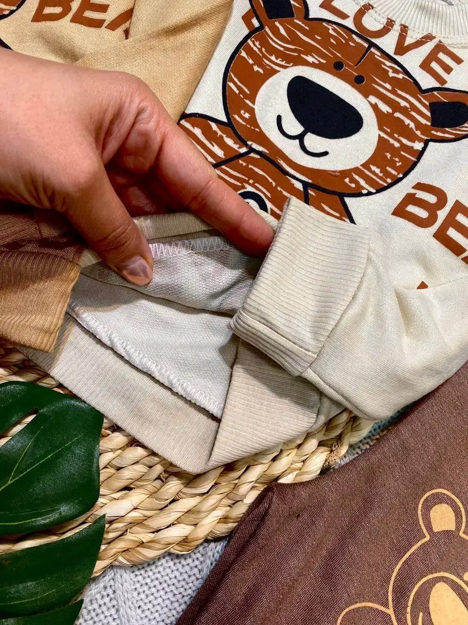 عمده تولیدی - بلوز شلوار کرم قهوه ای پسرانه|کفش و لباس بچه|گرگان, |دیوار