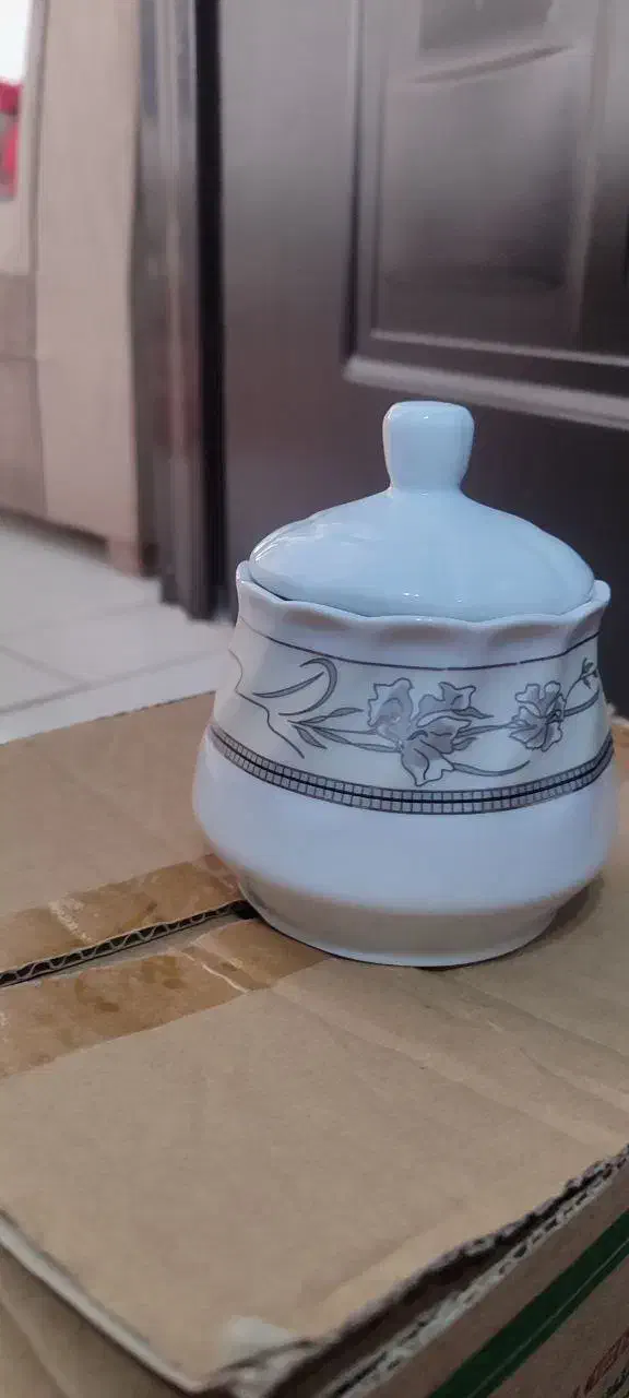 قندان چینی شش عدد|ظروف سرو و پذیرایی|تربتحیدریه, قائم|دیوار