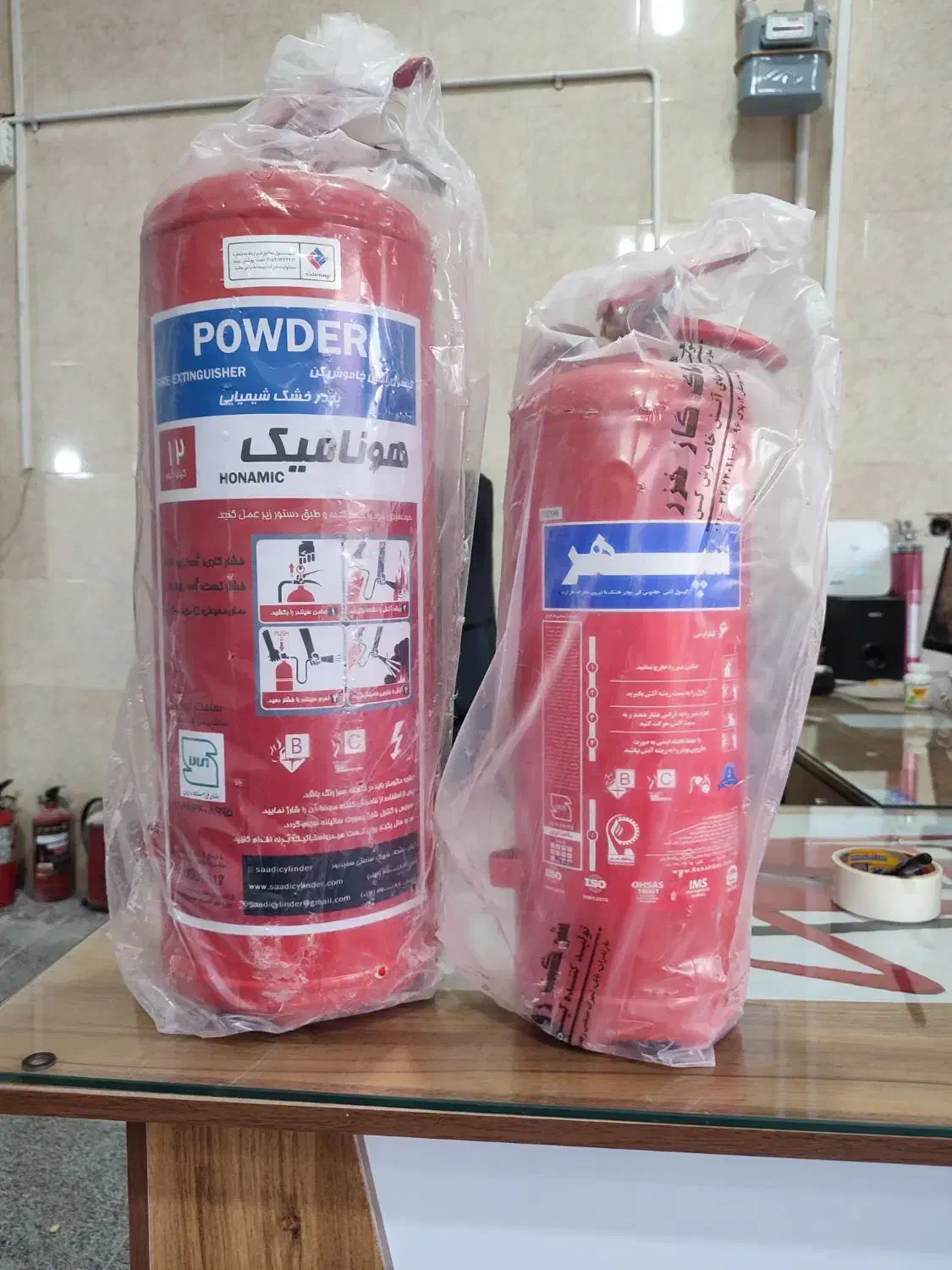 شارژ وفروش کپسول آتشنشانی|ابزارآلات|کرمان, |دیوار