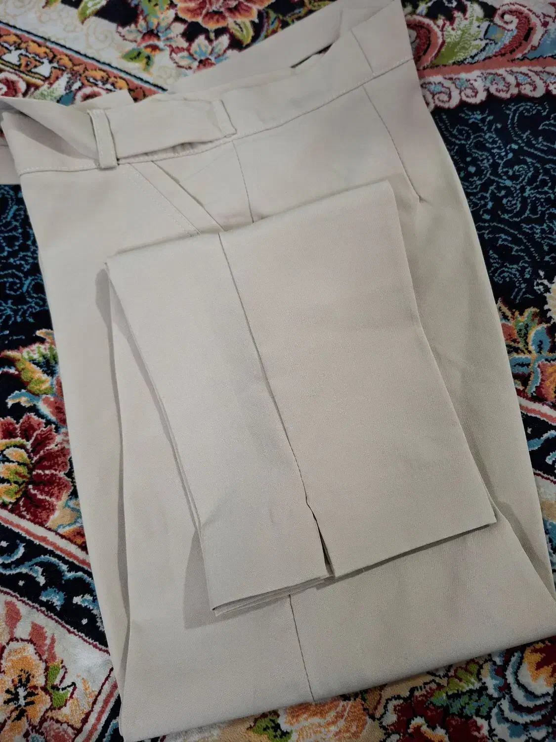 تعدادی لباس زنانه در حدنو|لباس|فردیس, ثابتی|دیوار