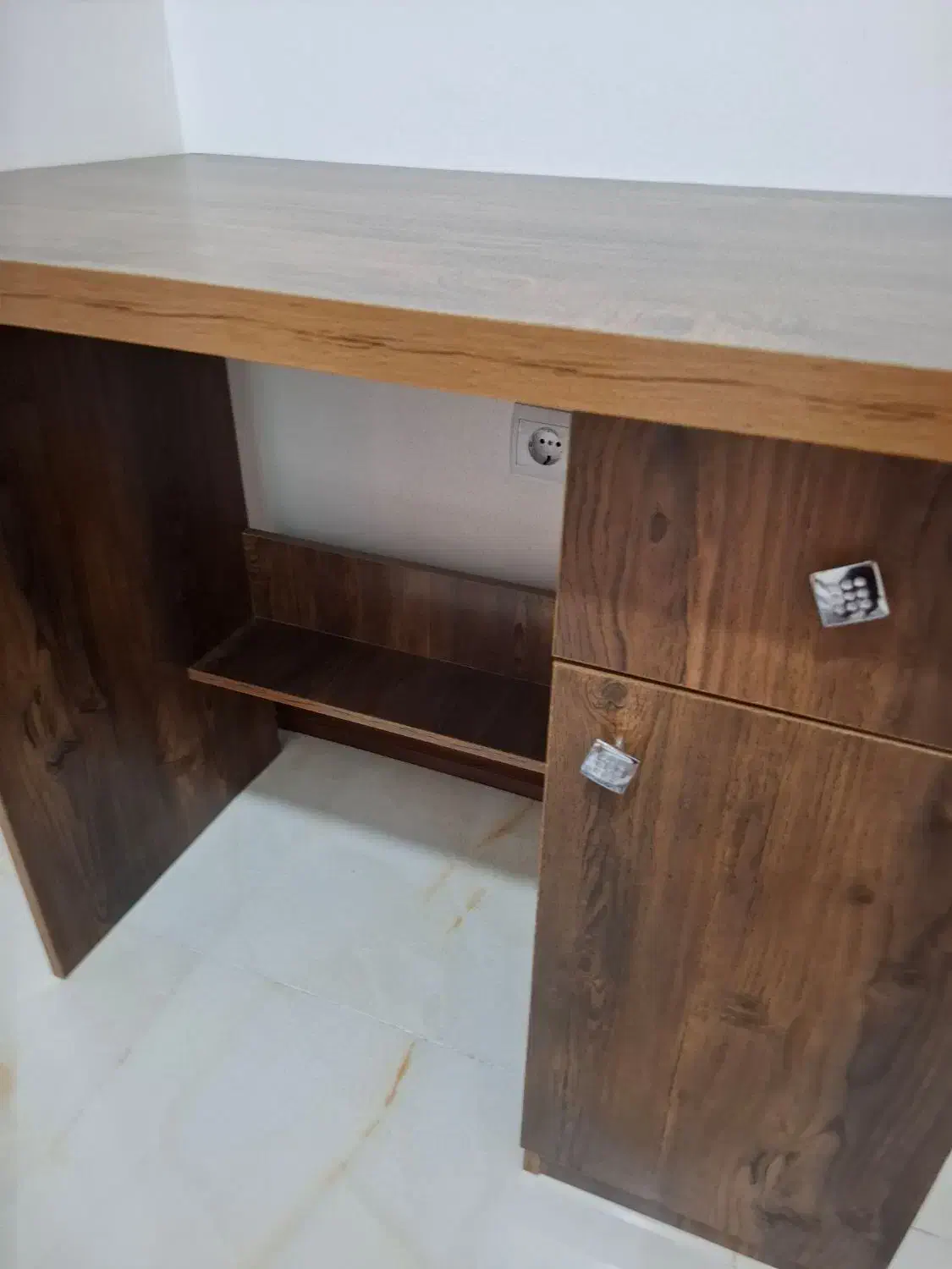 اگهی|میز تحریر و کامپیوتر|گرمدره, |دیوار