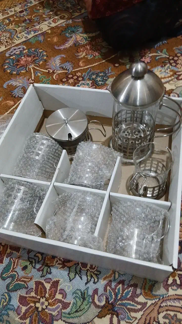 قوری لیوان|قوری، کتری، قهوه‌ساز دستی|اقبالیه, |دیوار