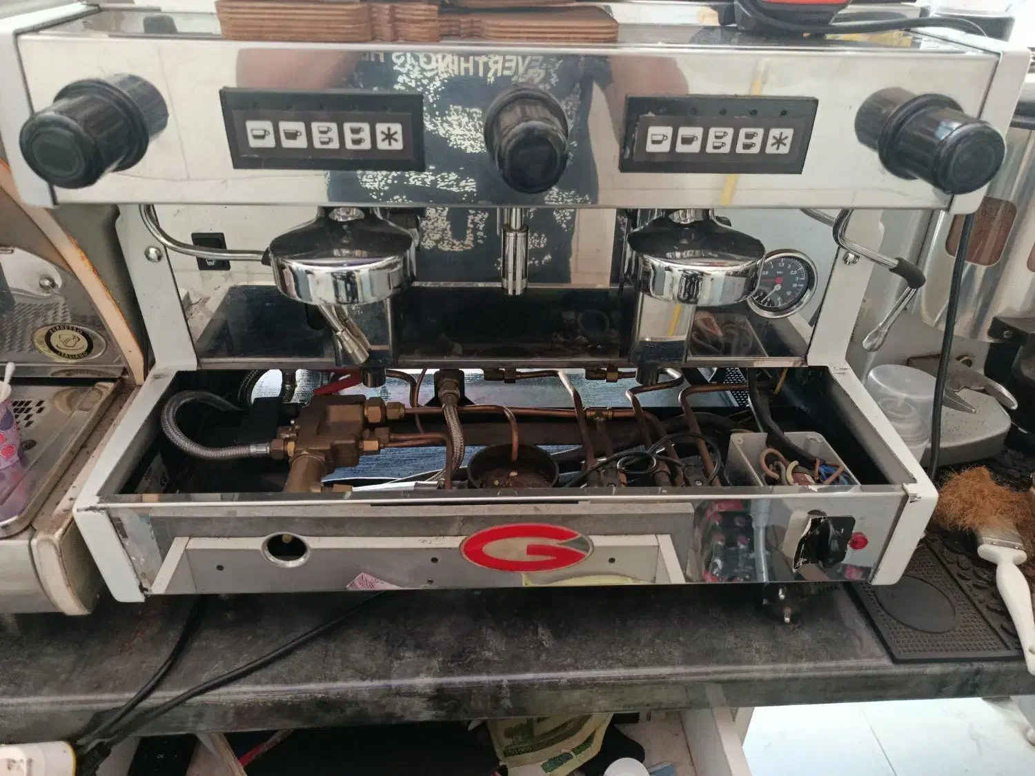 دستگاه قهوه ساز دو گروپ سالم و سرویس شده|سماور، چای‌ساز، قهوه‌ساز|کرمان, |دیوار