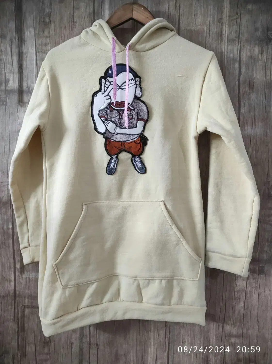 حراج تعداد محدود هودی بعلت بسته شدن مغازه|لباس|گرمسار, |دیوار