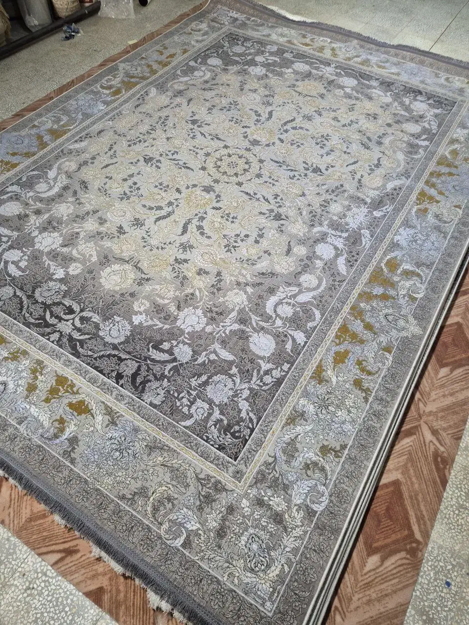 فرش 1200شانه فقط 9میلیون|فرش|آران و بیدگل, |دیوار