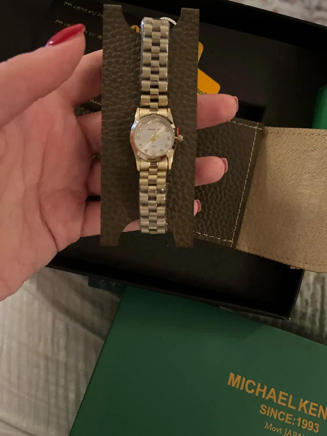 ساعت مچی|ساعت|آمل, |دیوار