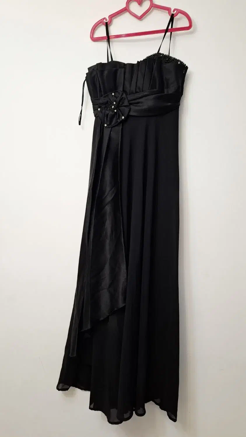 لباس مجلسی|لباس|لاهیجان, بوجایه|دیوار