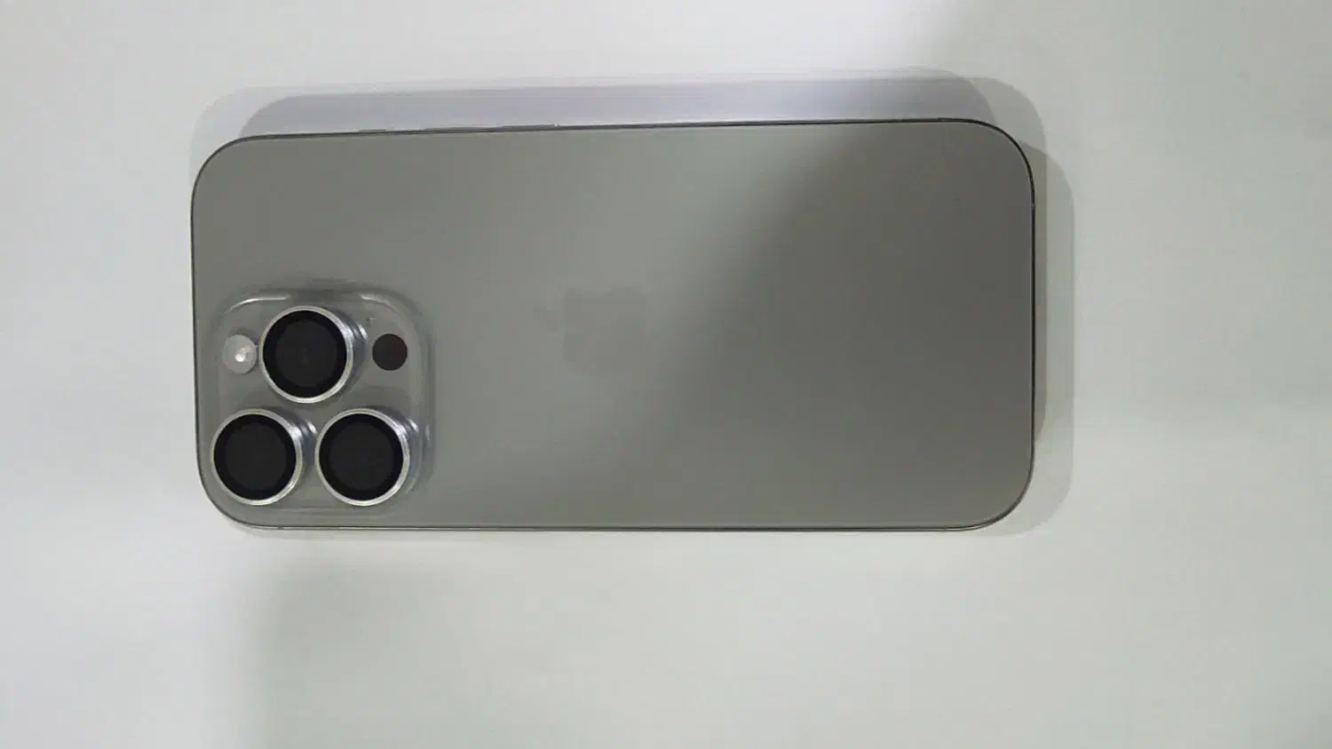 آیفون ۱۶پرو|موبایل|بروجن, |دیوار