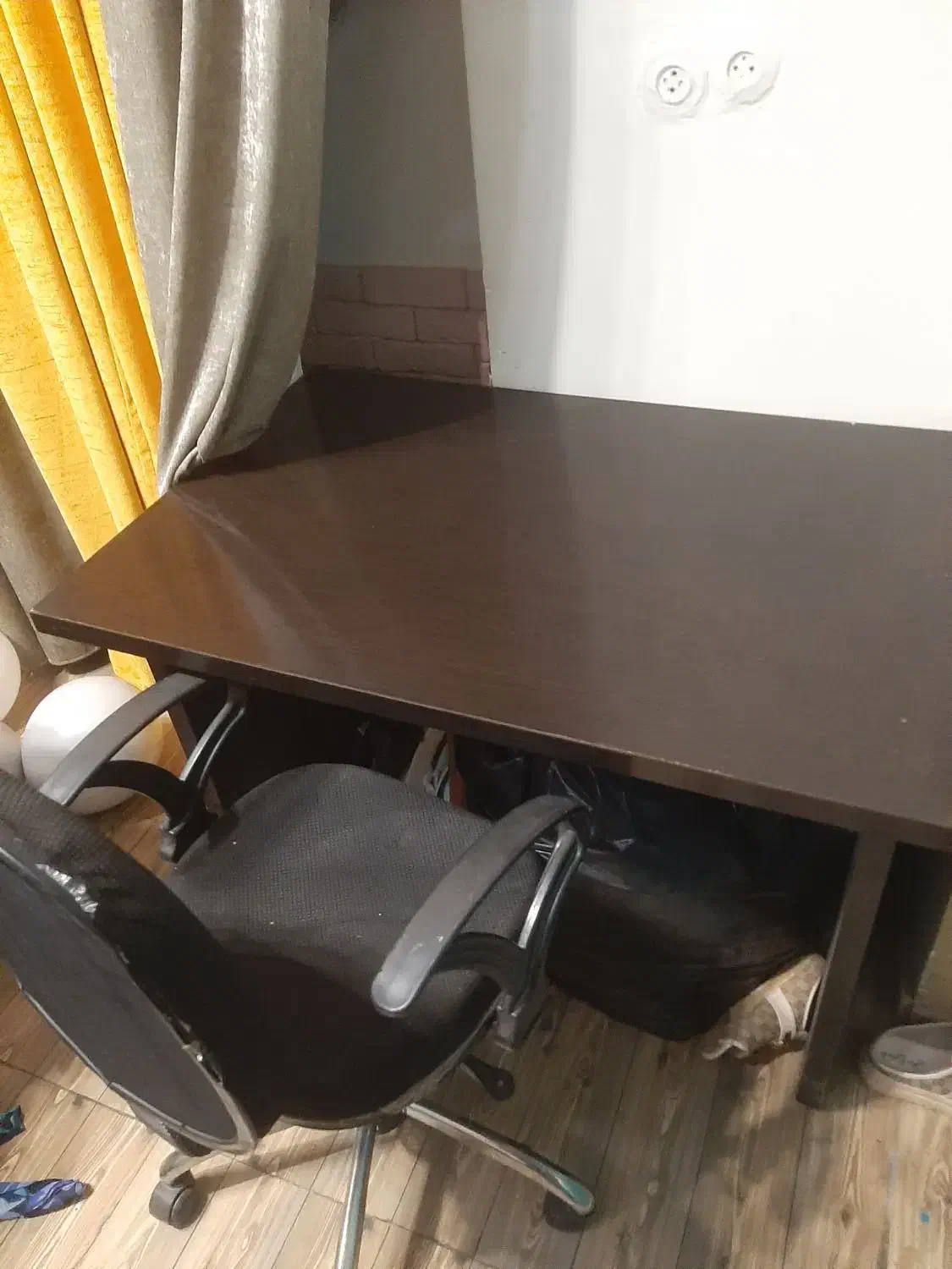 دوعددمیز تحریر به همراه دو عدد صندلی چرخدار|میز تحریر و کامپیوتر|خرمآباد, |دیوار