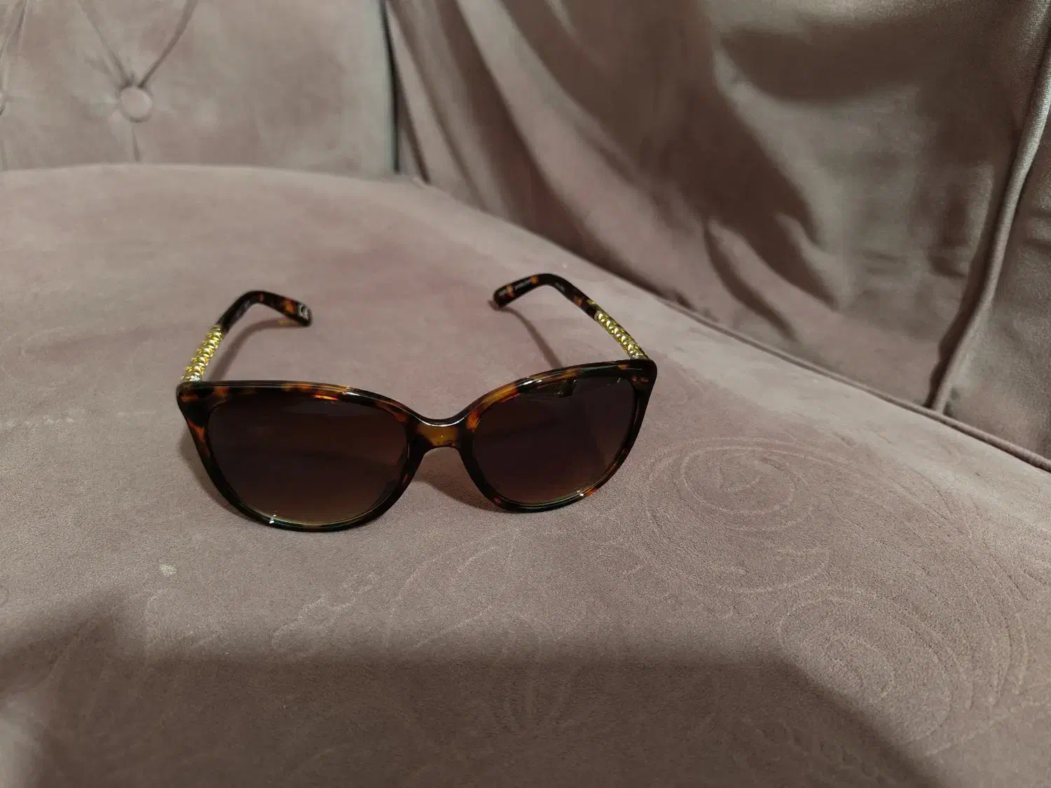 عینک آفتابی|زیورآلات و اکسسوری|قلعه نو, |دیوار