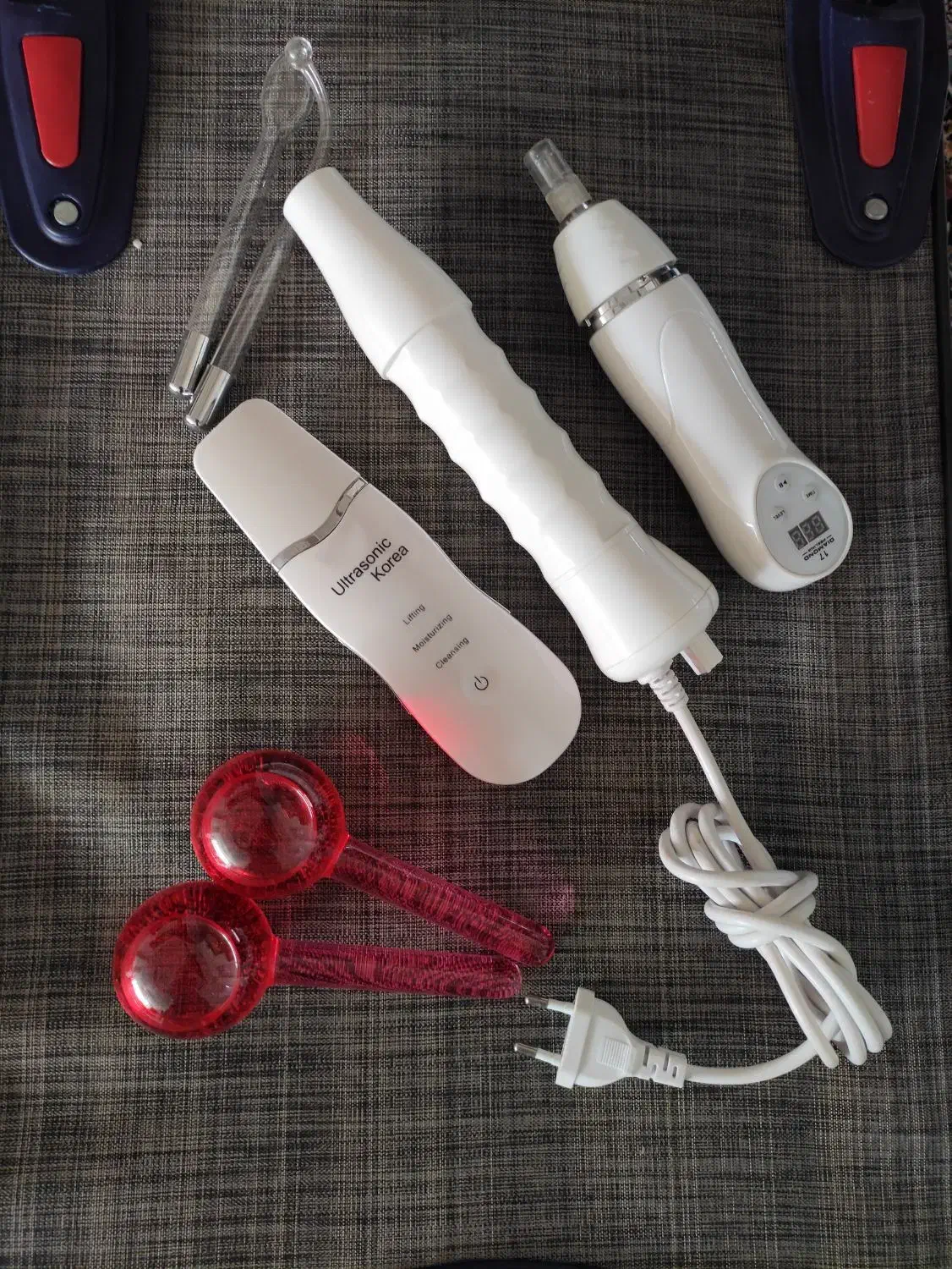 لوازم پاکسازی|آرایشگاه و سالن‌های زیبایی|قرچک, پویینک|دیوار