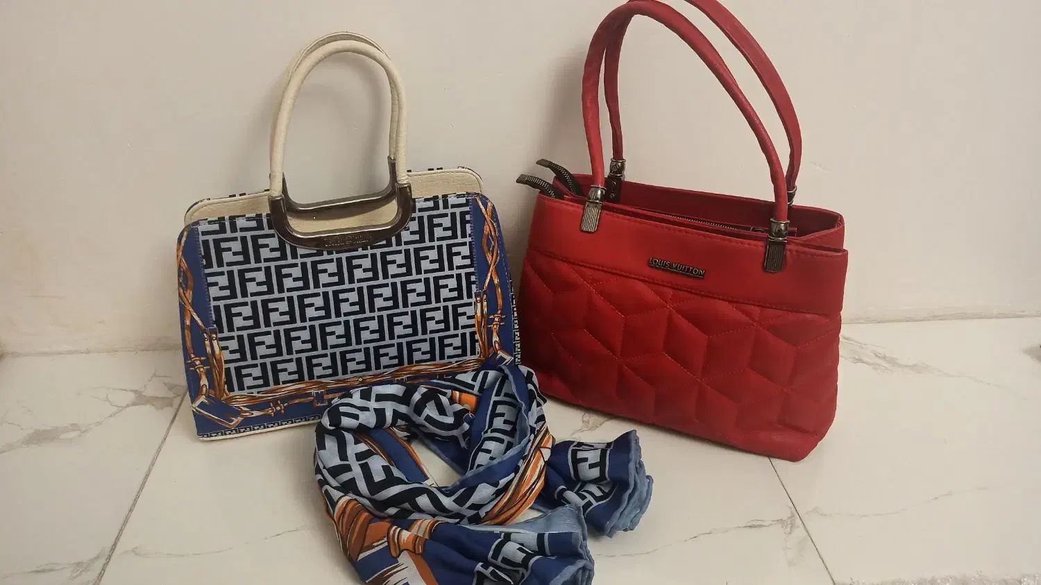 کیف و روسری|کیف، کفش، کمربند|همدان, |دیوار