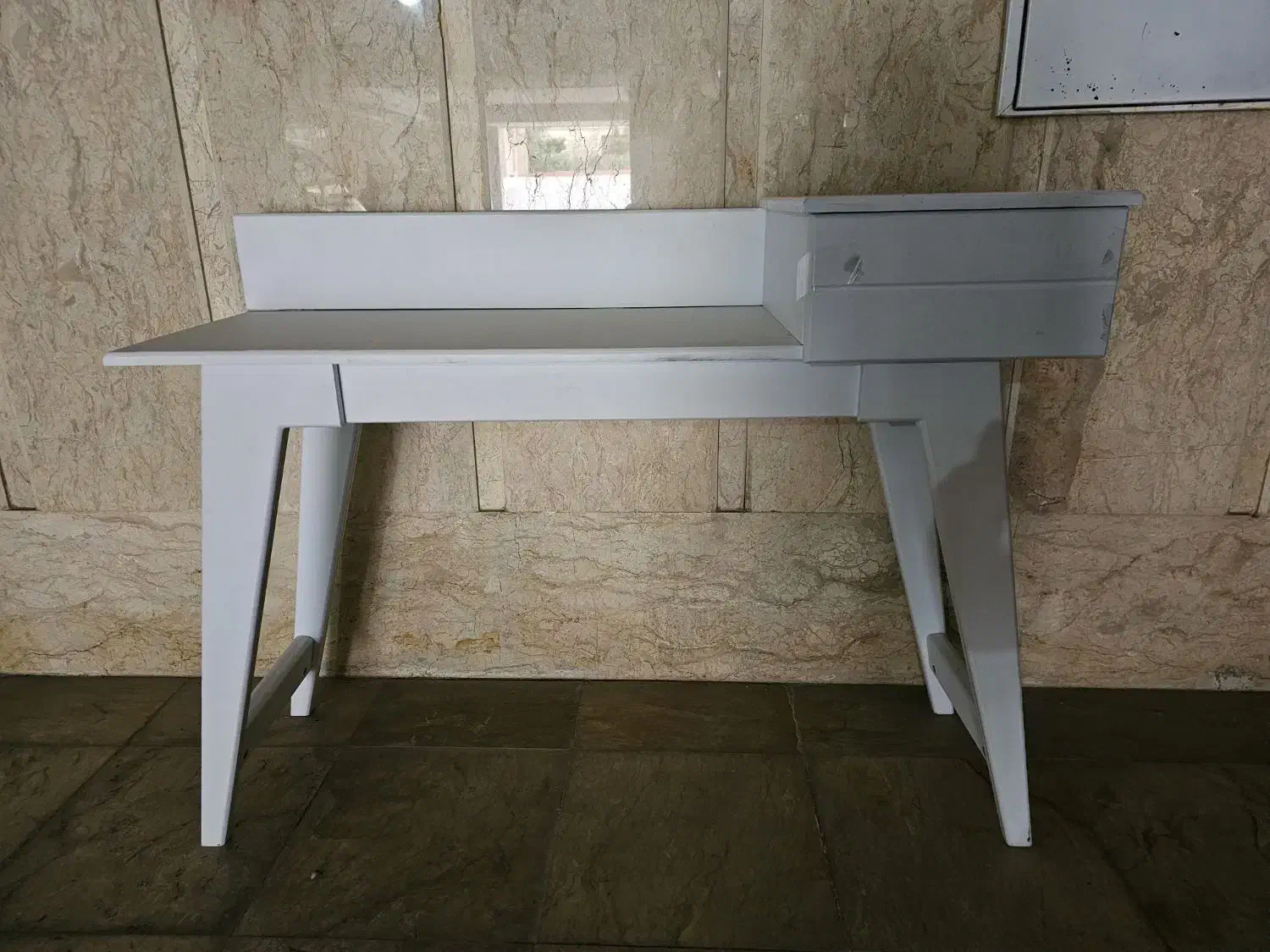 میز تحریر|میز تحریر و کامپیوتر|کرج, عظیمیه|دیوار