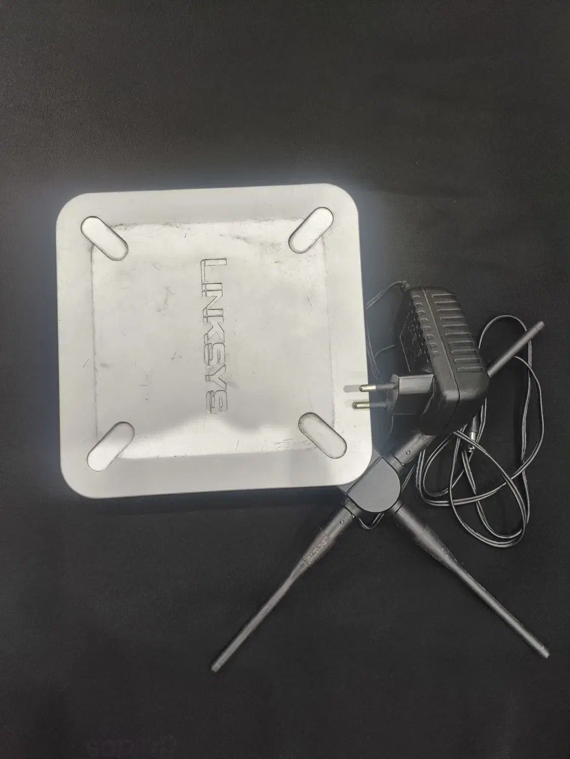 وایرلس اکسس پوینت ۴۴۰۰|مودم و تجهیزات شبکه|شاهین‌شهر, خبرنگار|دیوار