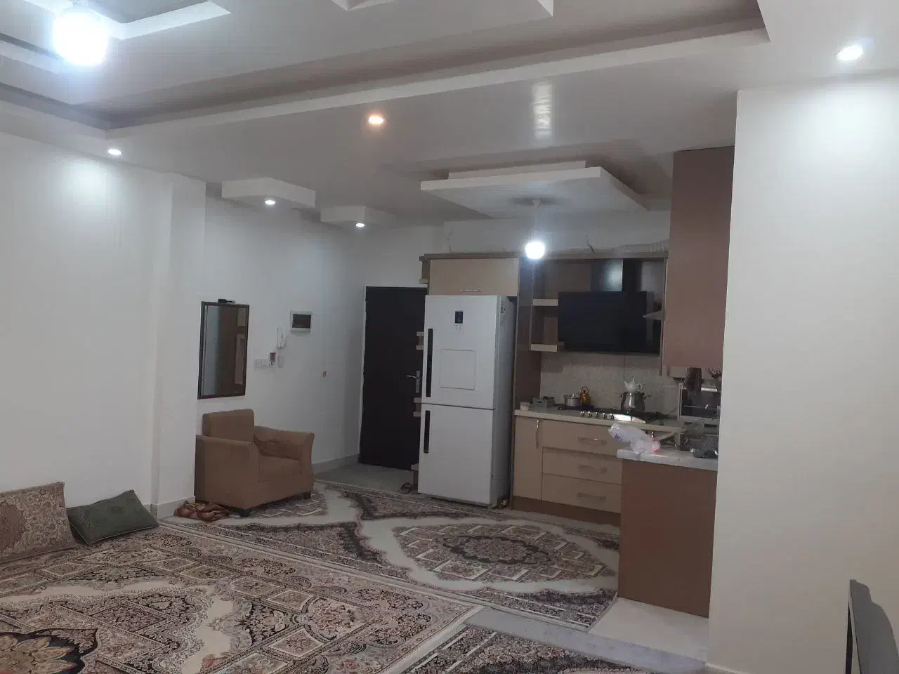 طبقه اول/ پروانه تجاری / وحدت اسلامی/|فروش آپارتمان|تربت جام, بیست متری منبع آب|دیوار