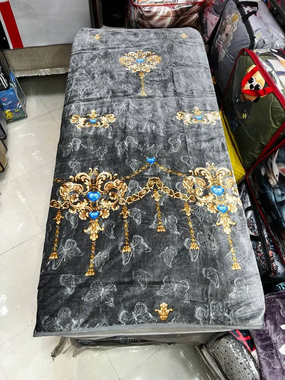 پتو لیزری گلدار|رختخواب، بالش، پتو|مشهد, عیدگاه|دیوار