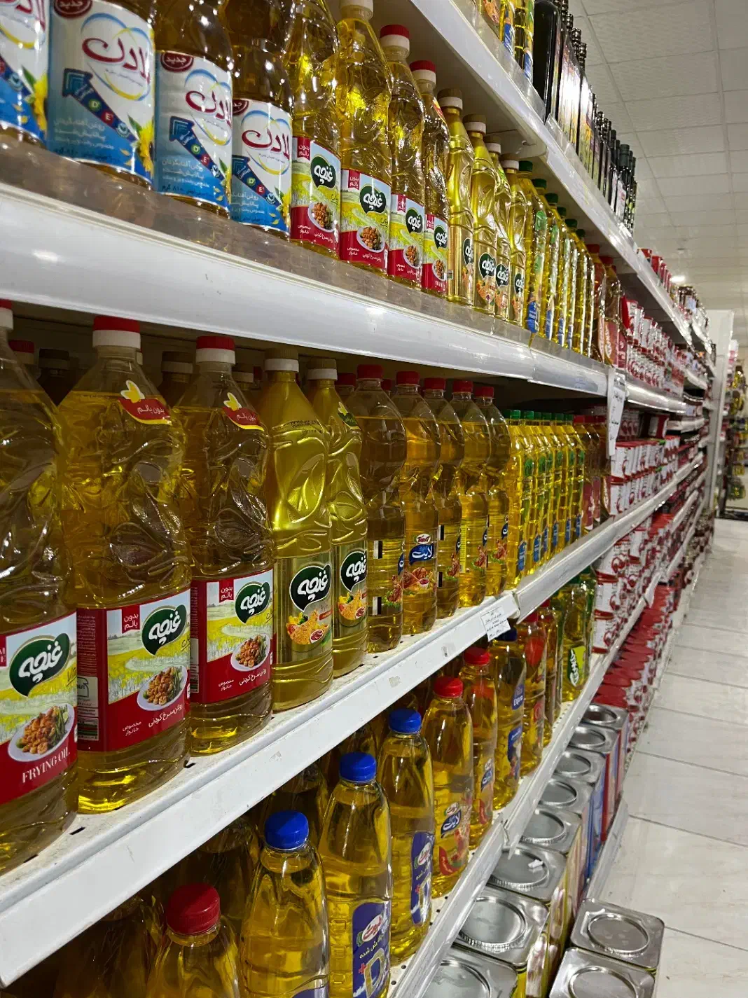 جذب نیروی چیدمان خانم مجرد|استخدام خدمات فروشگاه و رستوران|فولادشهر, مسکن مهر فولادشهر|دیوار