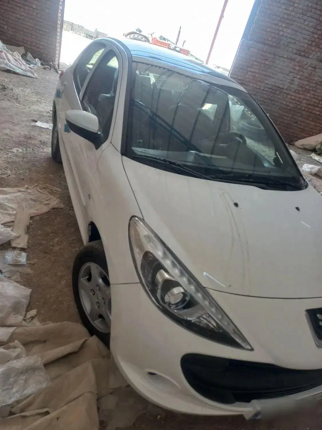 ۲۰۷|خودرو سواری و وانت|قروه, |دیوار