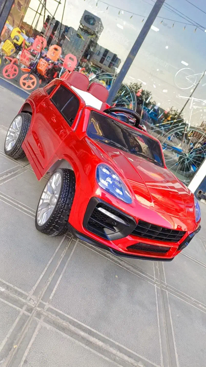 ماشین شارژی porscheپورشه ۴موتورلاستیک اسفنجی|اسباب‌‌بازی|مشهد, توس (بلوار توس)|دیوار