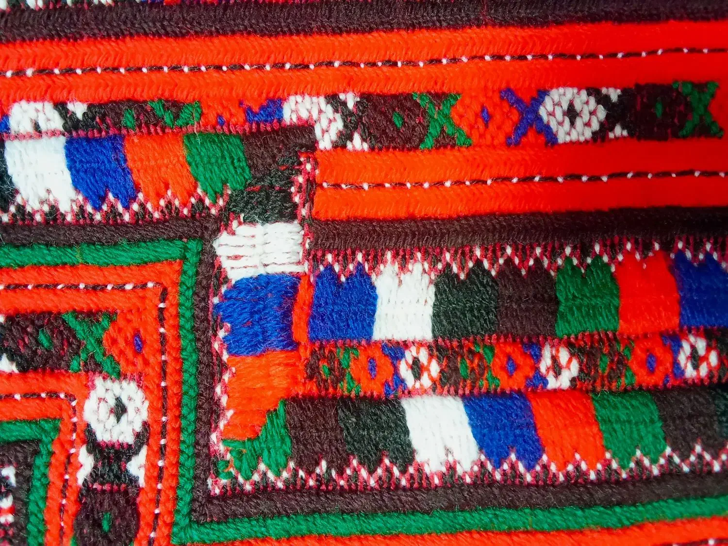 دوخت کلا پرایز پذیرفته میشود|لباس|سیب و سوران, |دیوار