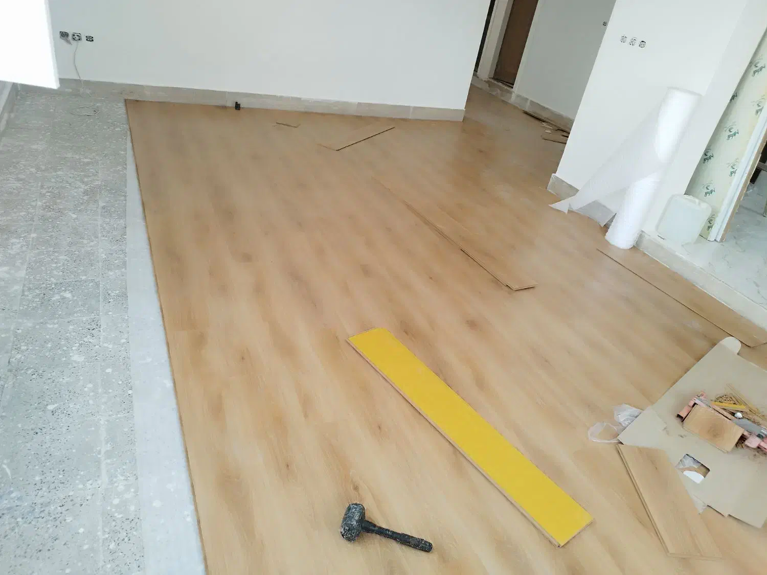 بورس پارکت ترمووال قرنیزکناف کاغذدیواری|مصالح و تجهیزات ساختمان|بیرجند, |دیوار