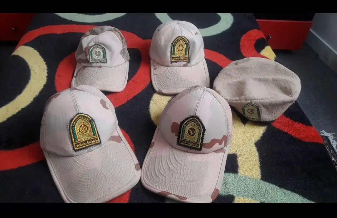 لباس و پوتین مرزبانی کلاه و شلوار و اورکت و بلوز|کیف، کفش، کمربند|اردبیل, |دیوار