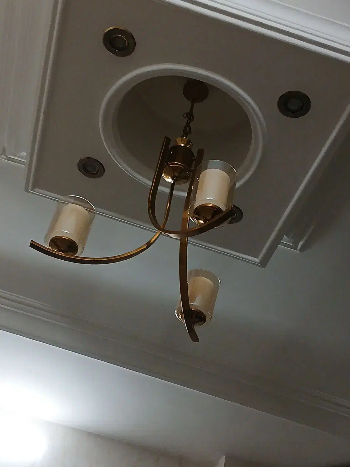 یک جفت لوستر|لوستر و چراغ آویز|پیشوا, |دیوار