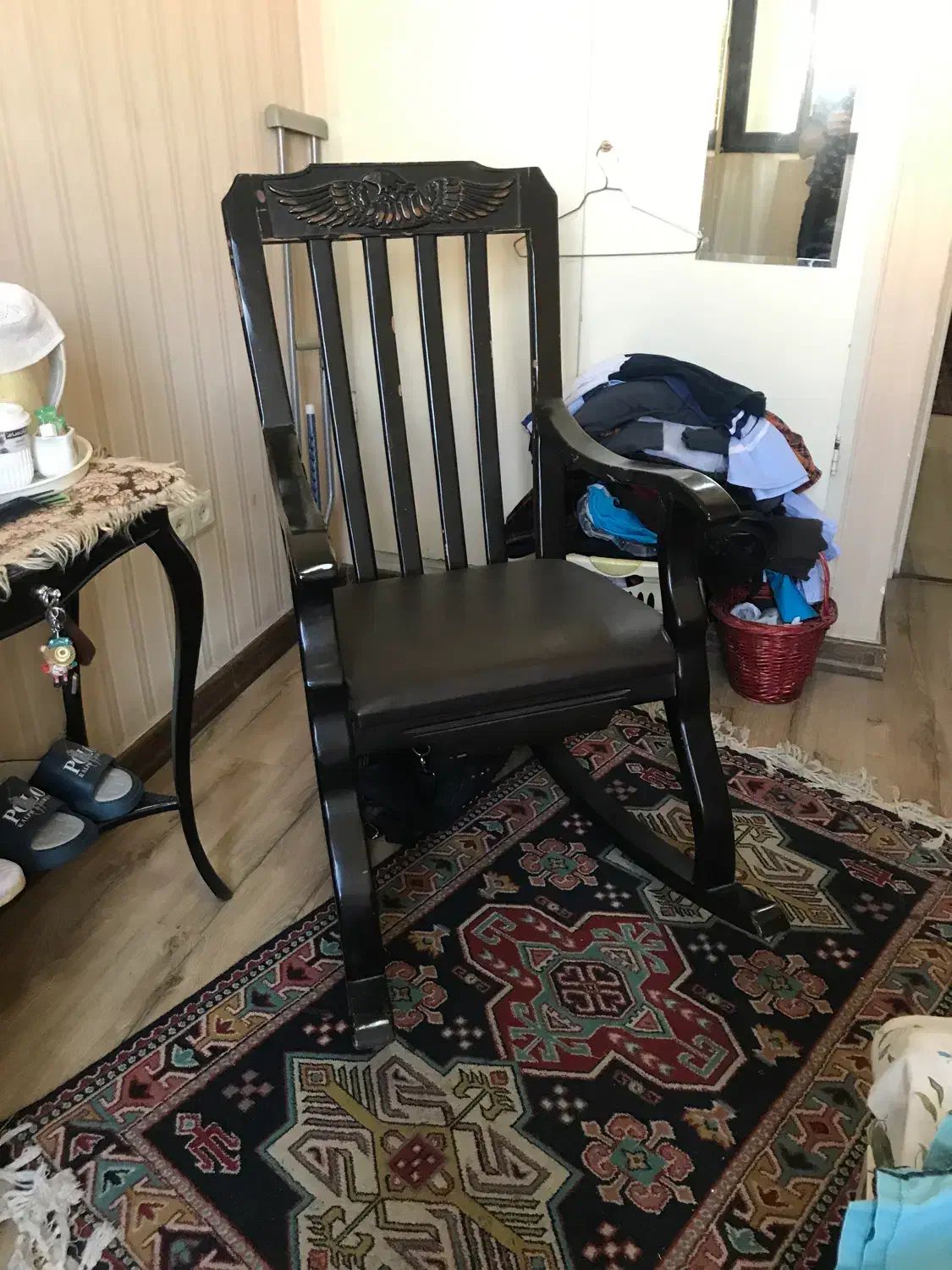 صندلی ریلکسی بسیار تمیز|صندلی و نیمکت|تهران, نیروی دریایی|دیوار