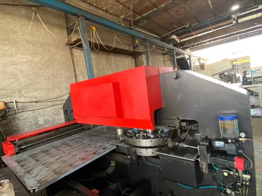 پانچ CNC آماده 357|ماشین‌آلات صنعتی|ری, بازار آهن|دیوار