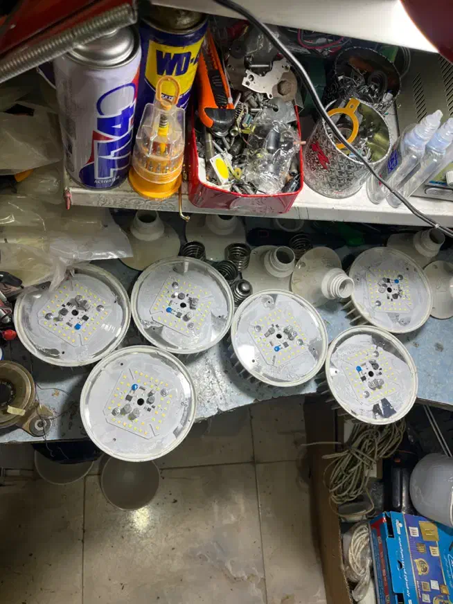 تعمیرات لامپ پرژکتور نورافکن هالوژن پنل سقفی|خدمات پیشه و مهارت|رباطکریم, نصیرشهر|دیوار